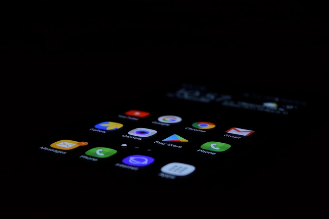 Android onboarding sürecinde mikro etkileşimleri gösteren yönlendirme ekranı