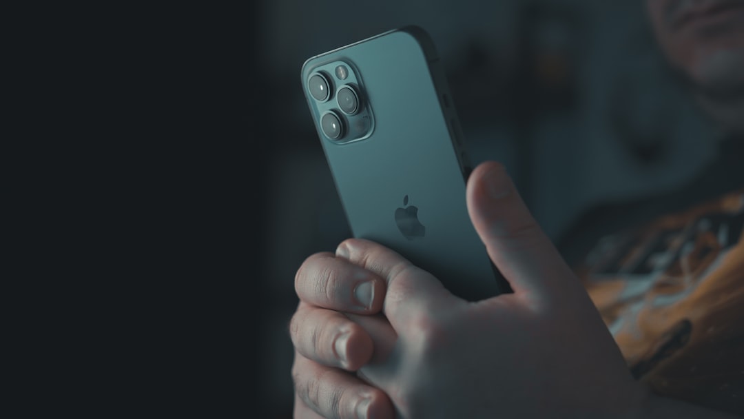 iOS uygulamasında hızlı geri bildirim veren haptik etkileşim ekranı